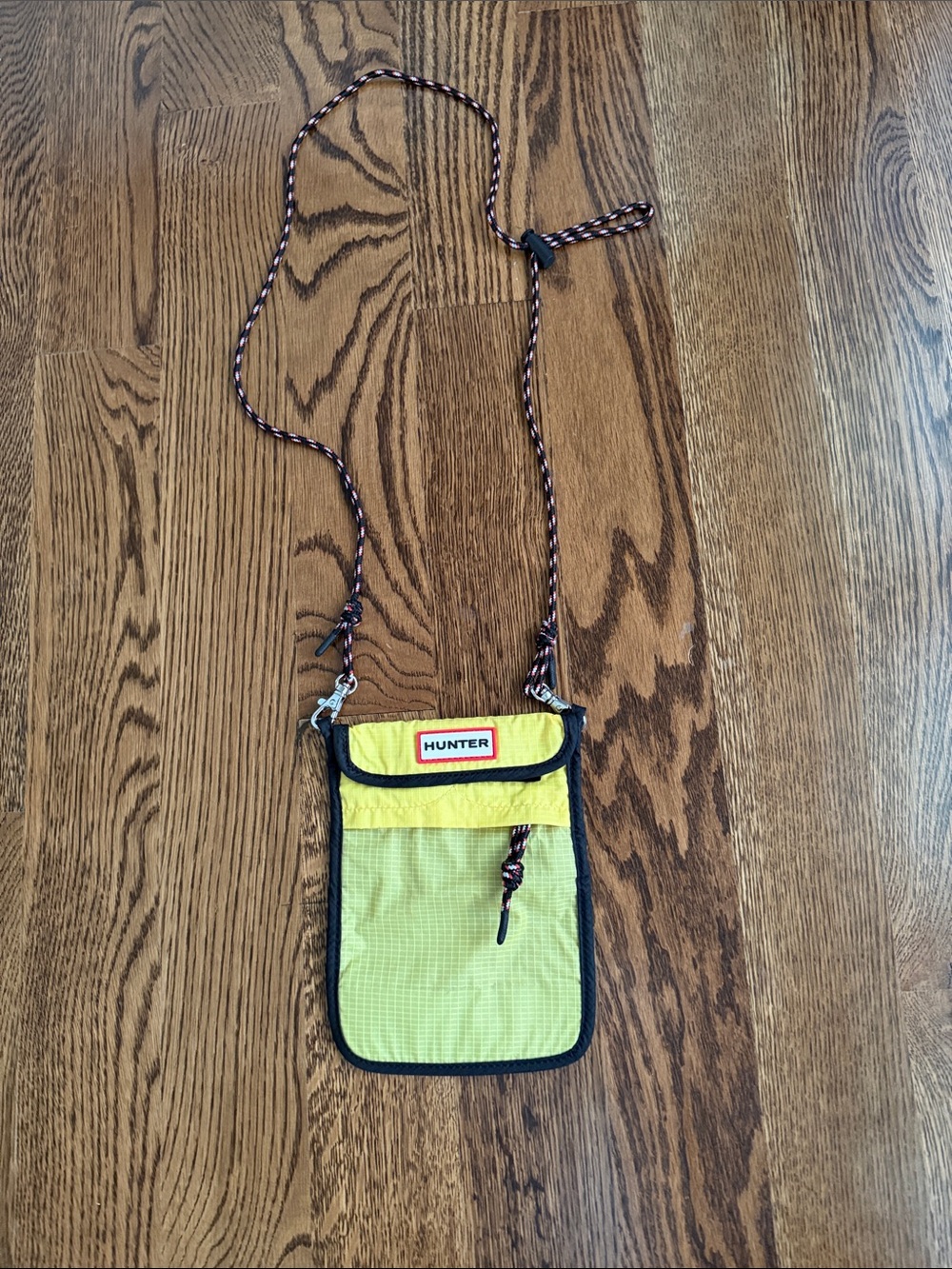 Hunter yellow crossbody pouch